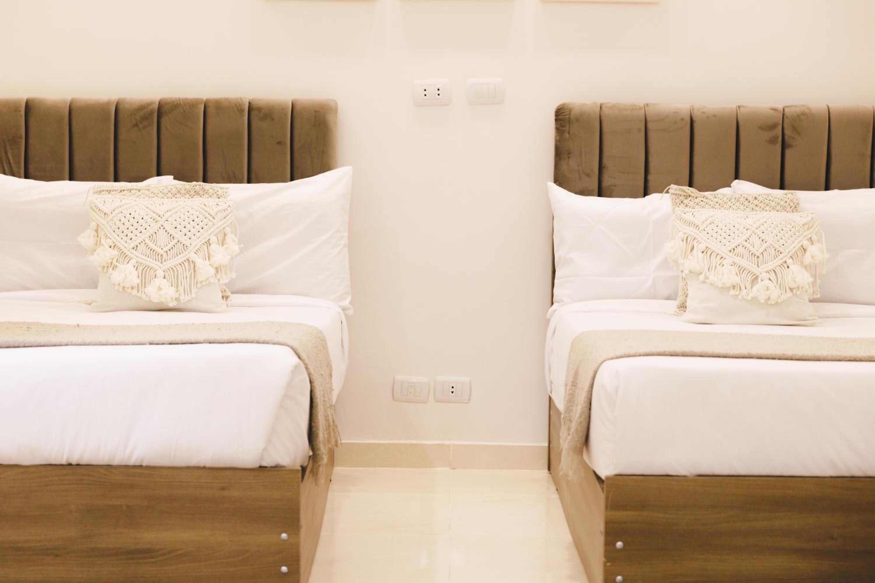 VIOLA by Elegant Hospitality - near Waterway Mall