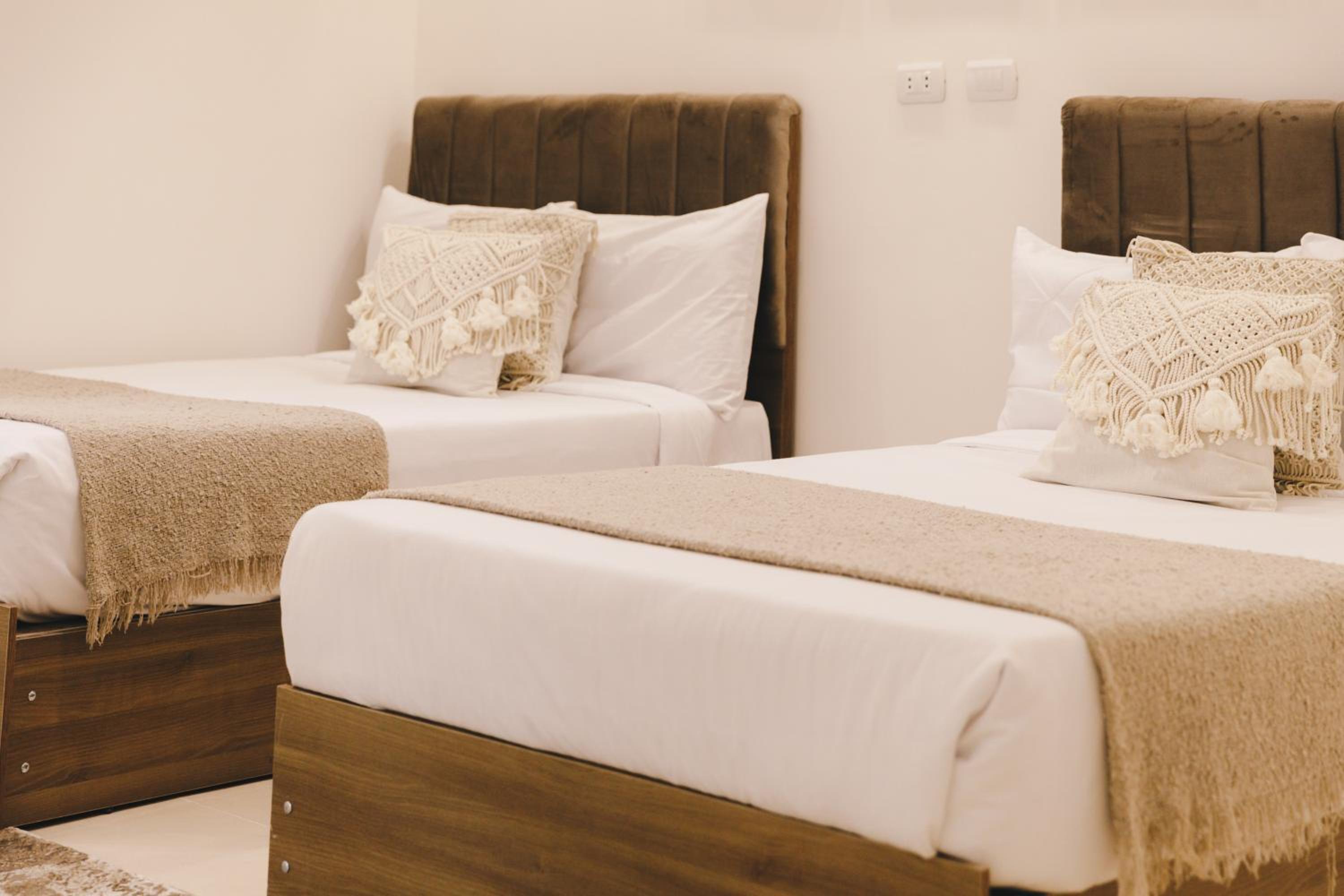 VIOLA by Elegant Hospitality - near Waterway Mall