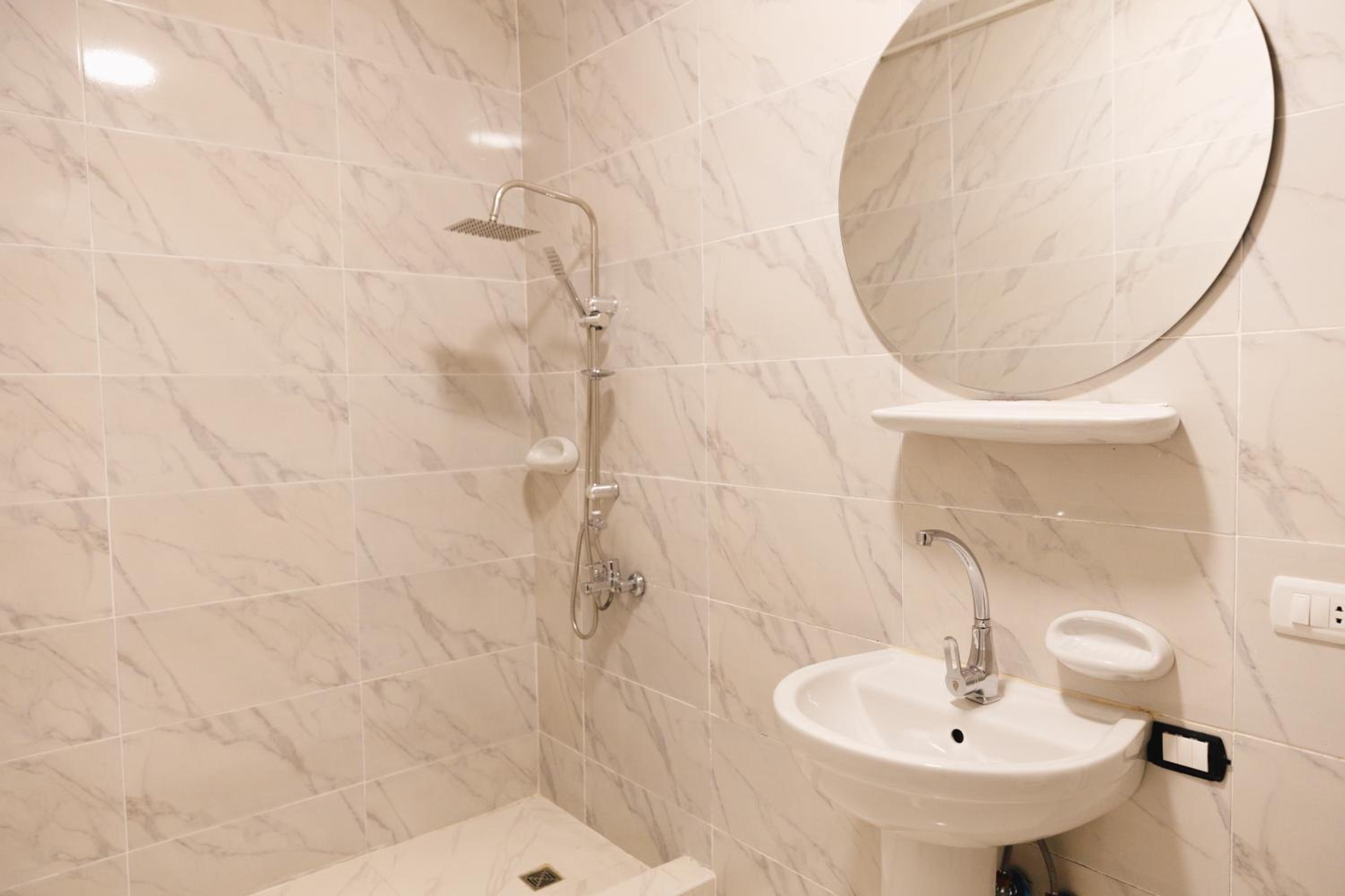 VIOLA by Elegant Hospitality - near Waterway Mall
