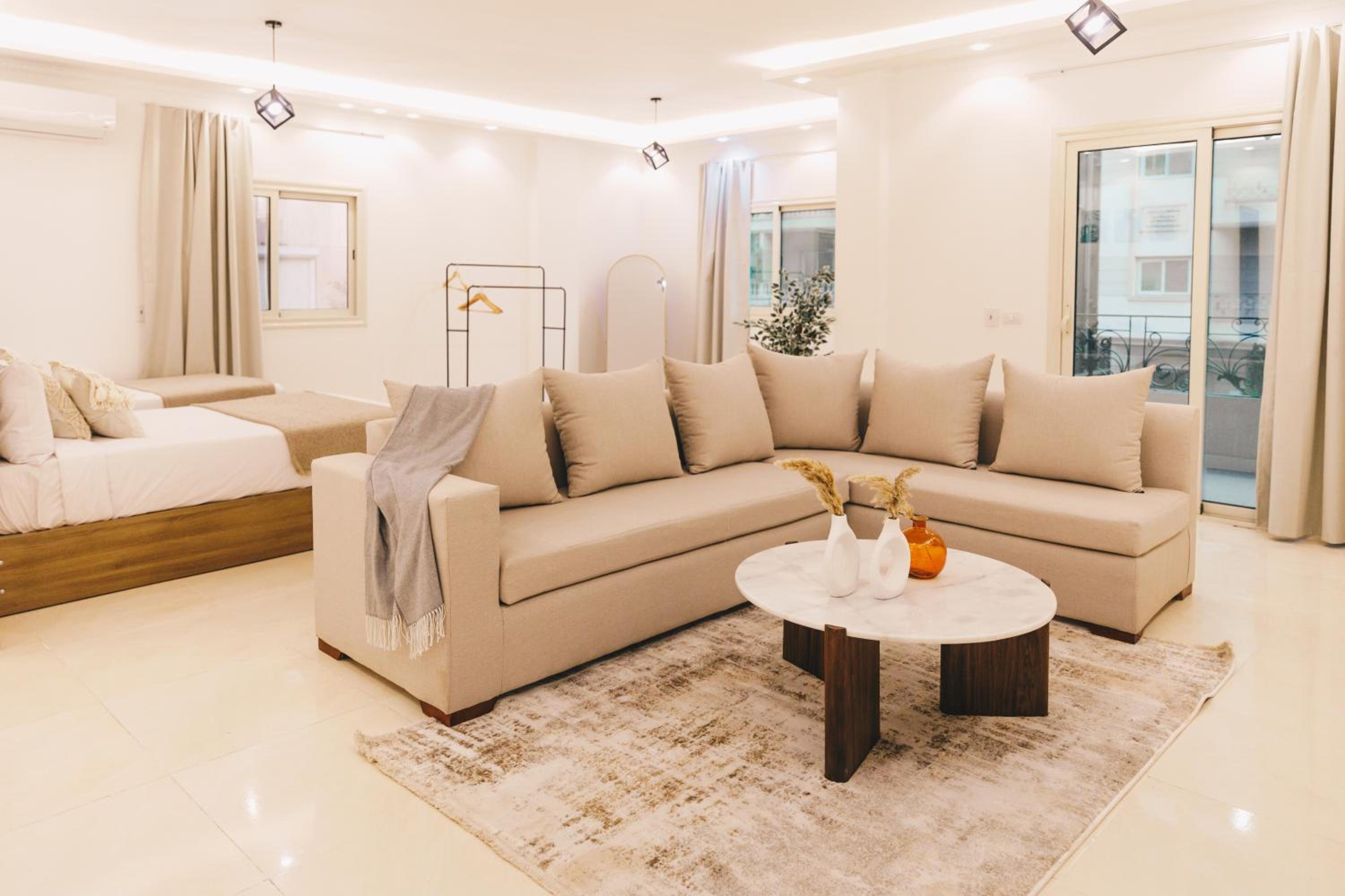 VIOLA by Elegant Hospitality - near Waterway Mall