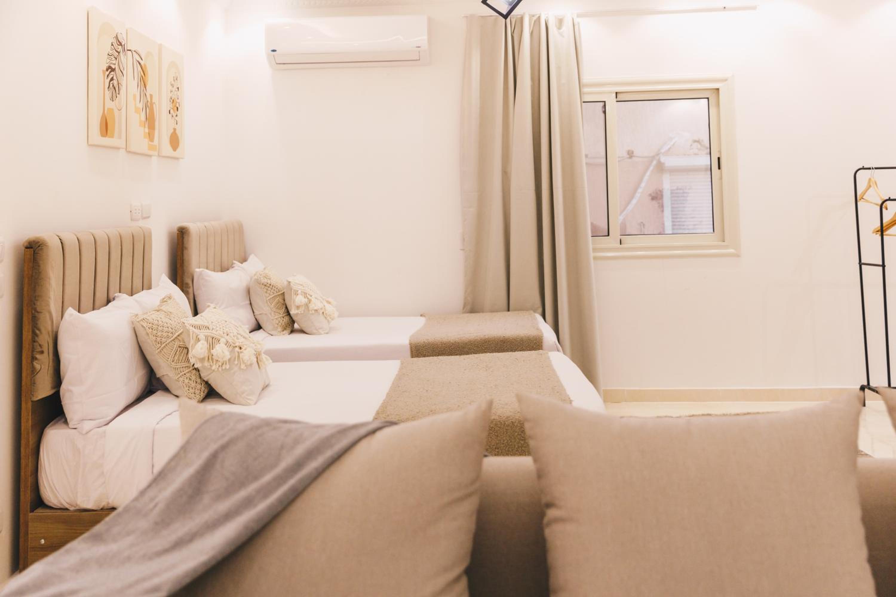 VIOLA by Elegant Hospitality - near Waterway Mall