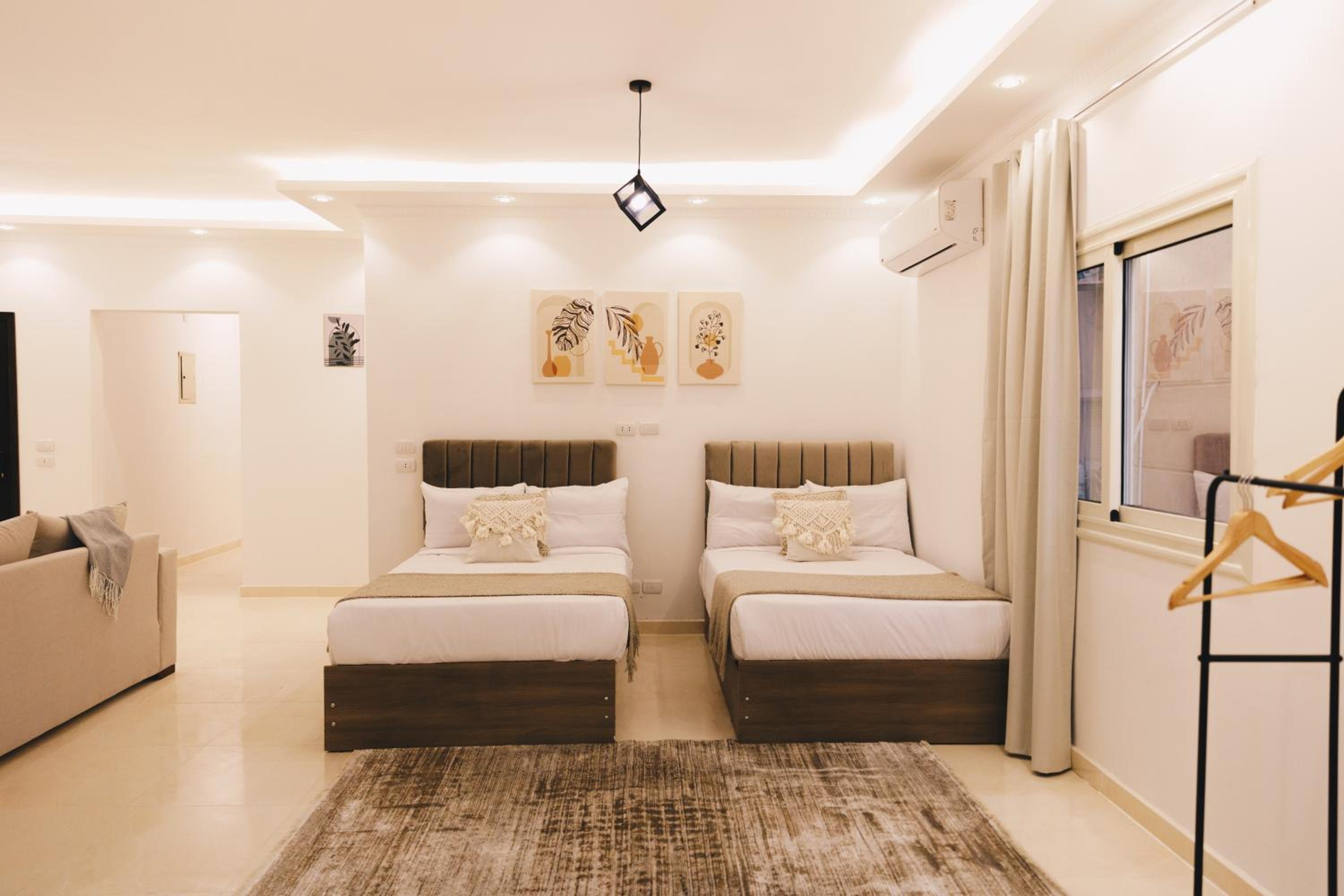 VIOLA by Elegant Hospitality - near Waterway Mall