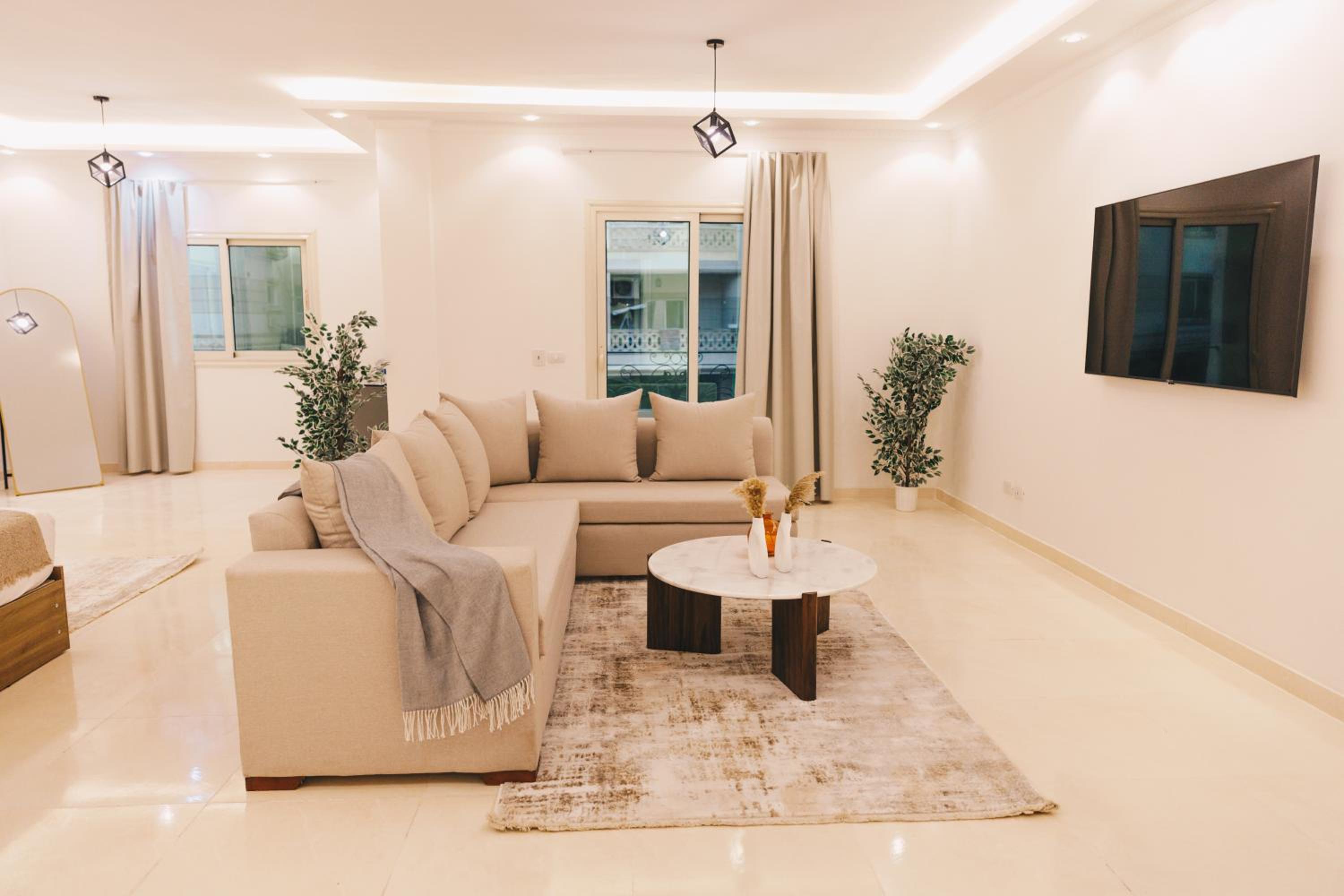 VIOLA by Elegant Hospitality - near Waterway Mall