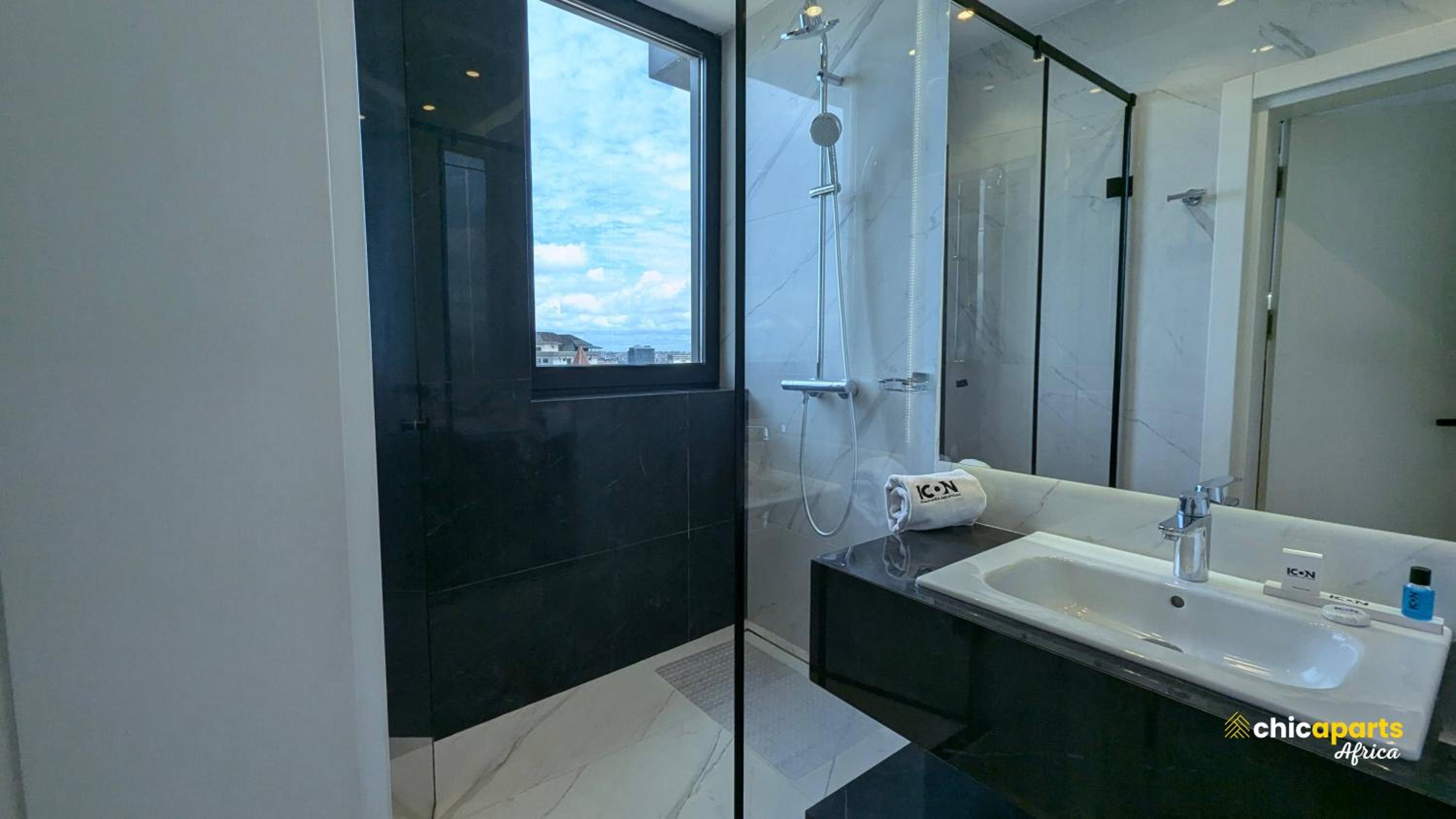 premium apart with terrace and gym