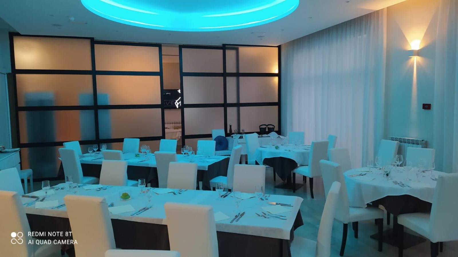 Food & Beverage