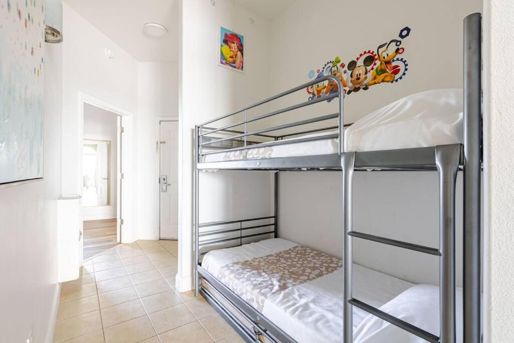 Lakefront Disney Dream Condo