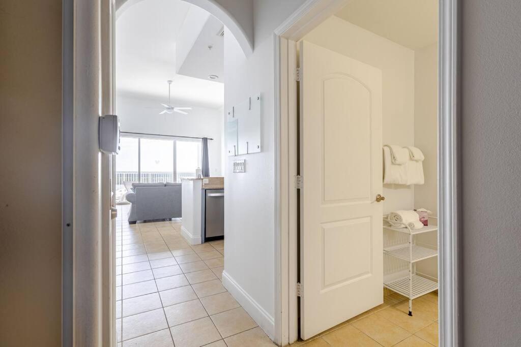 Lakefront Disney Dream Condo