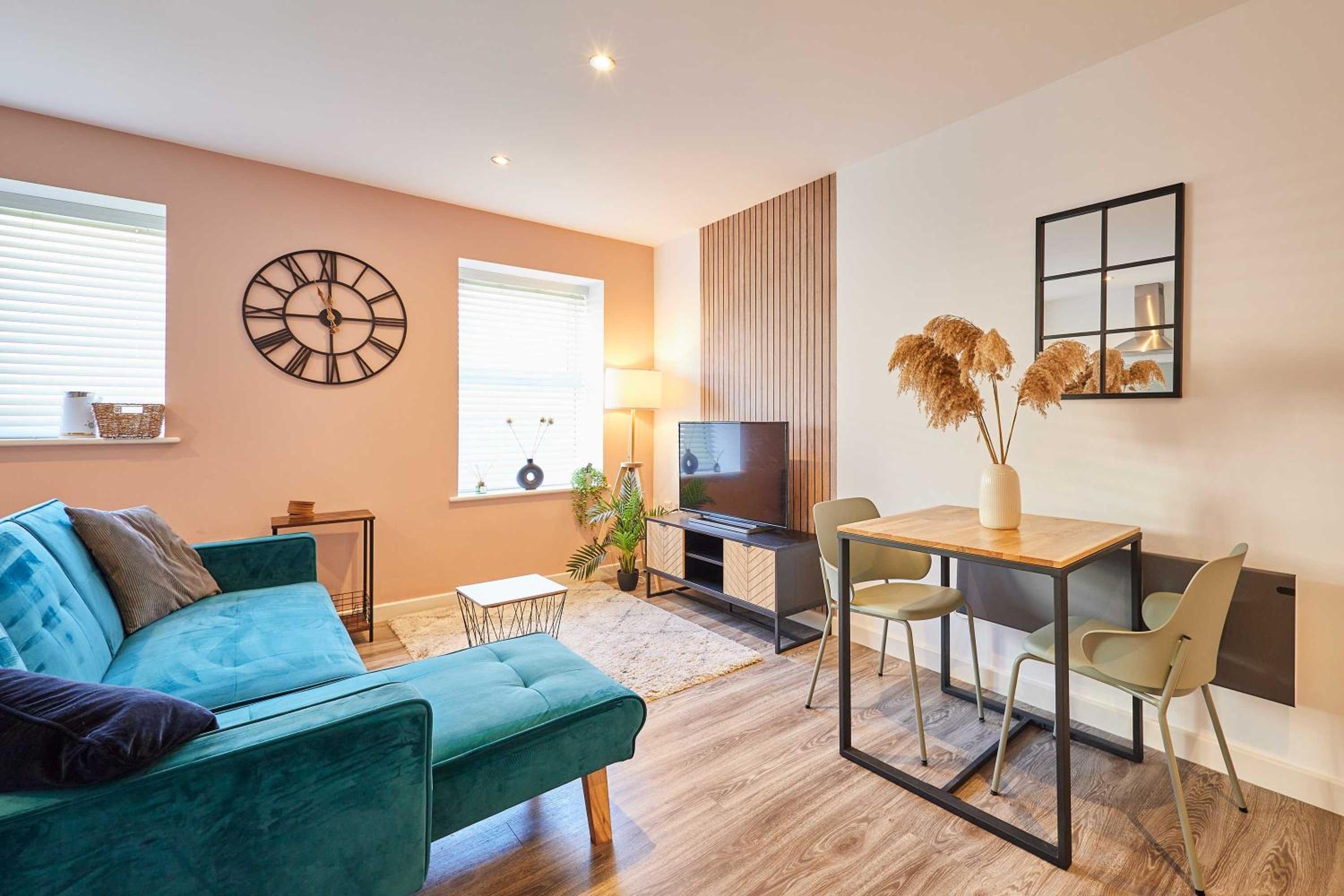 Host & Stay - Lindsay House view 2