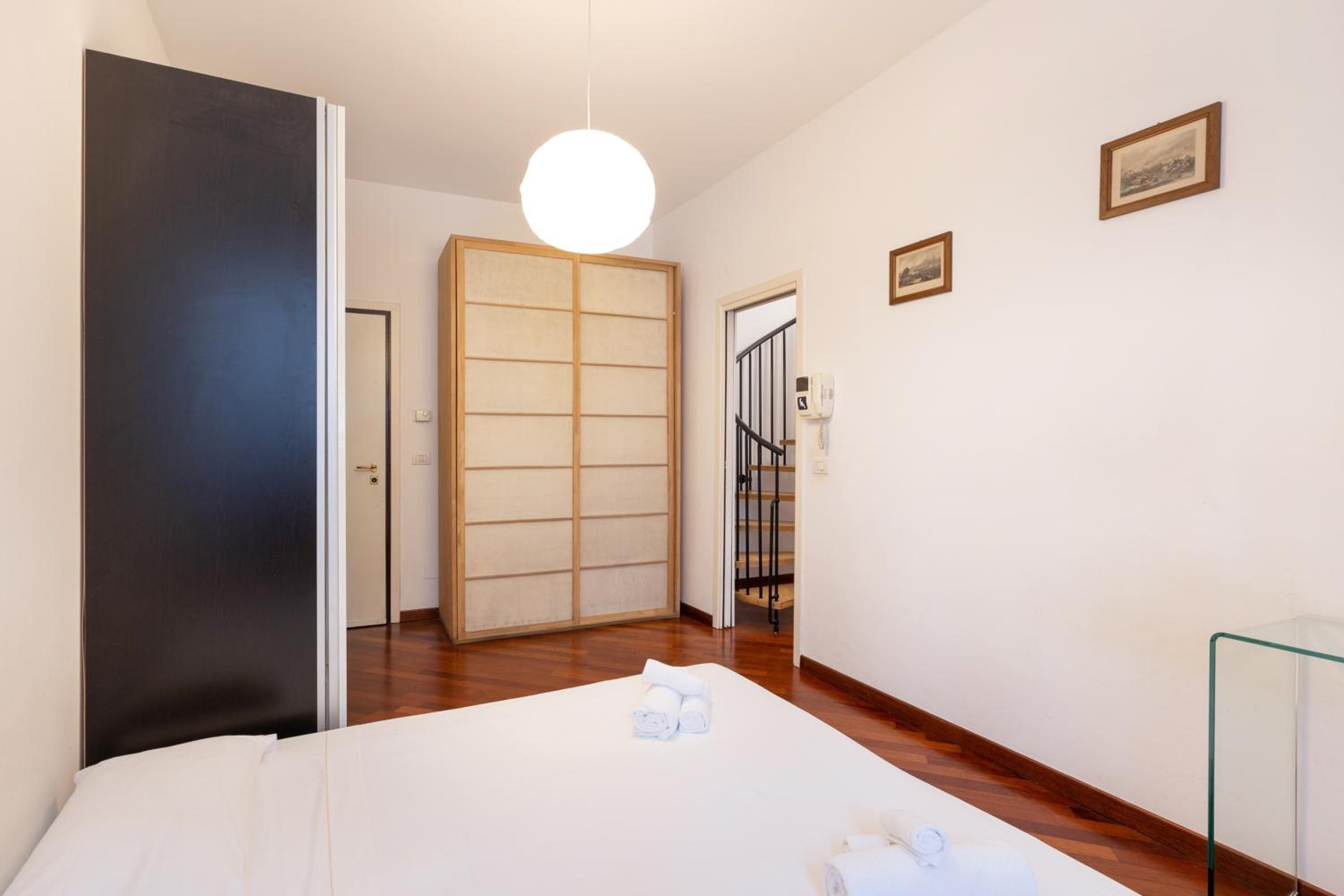 Splendid one bedroom 2 level Duomo - Mirable PM