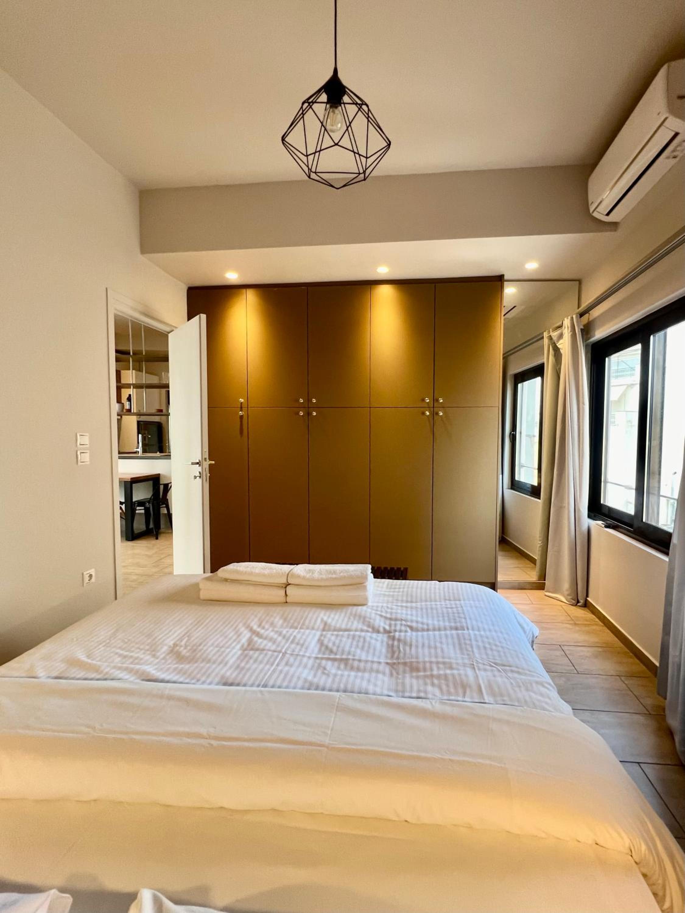 Penthouse with Terrace and Acropolis View - Themelio Suites