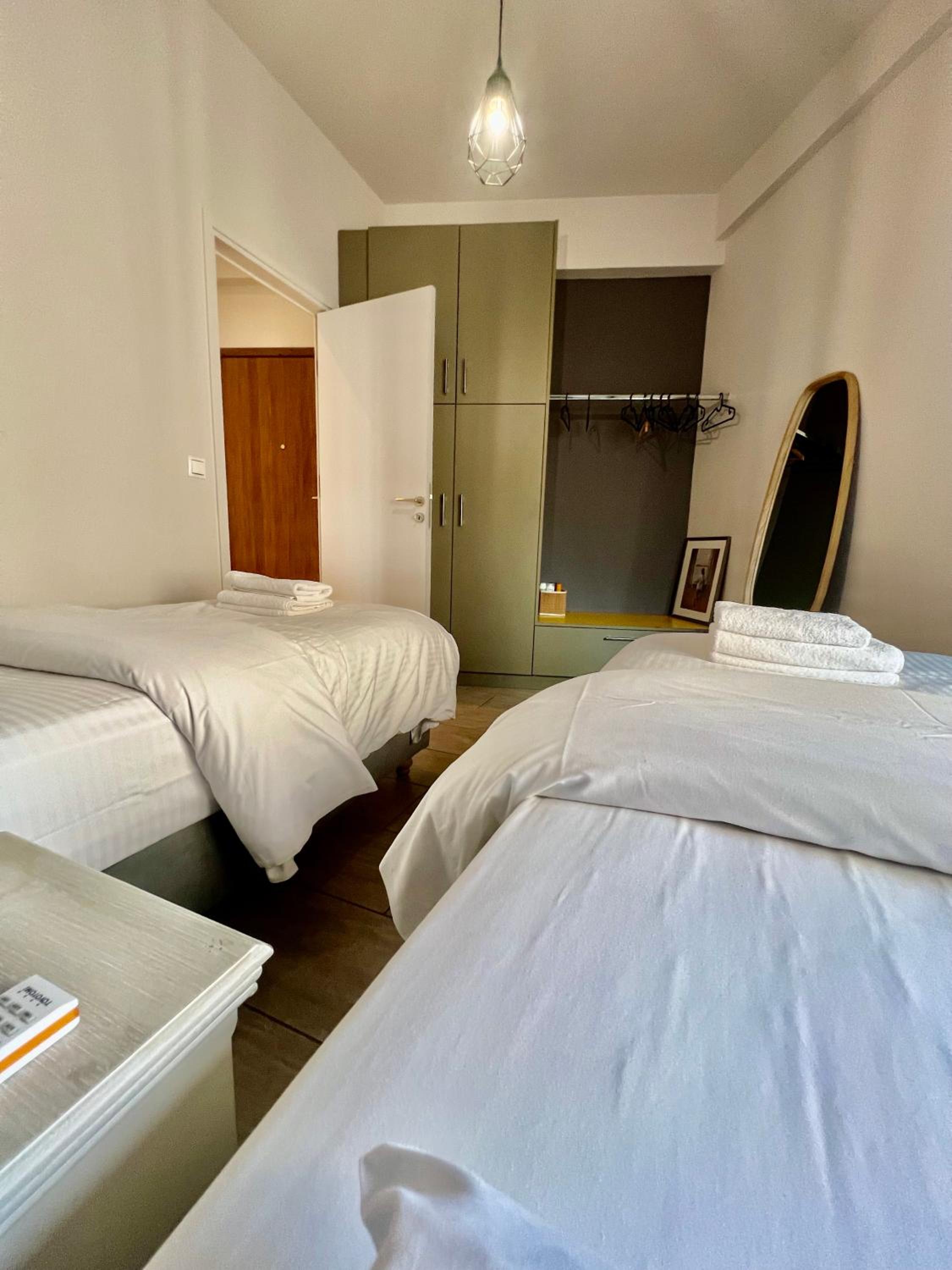 Penthouse with Terrace and Acropolis View - Themelio Suites