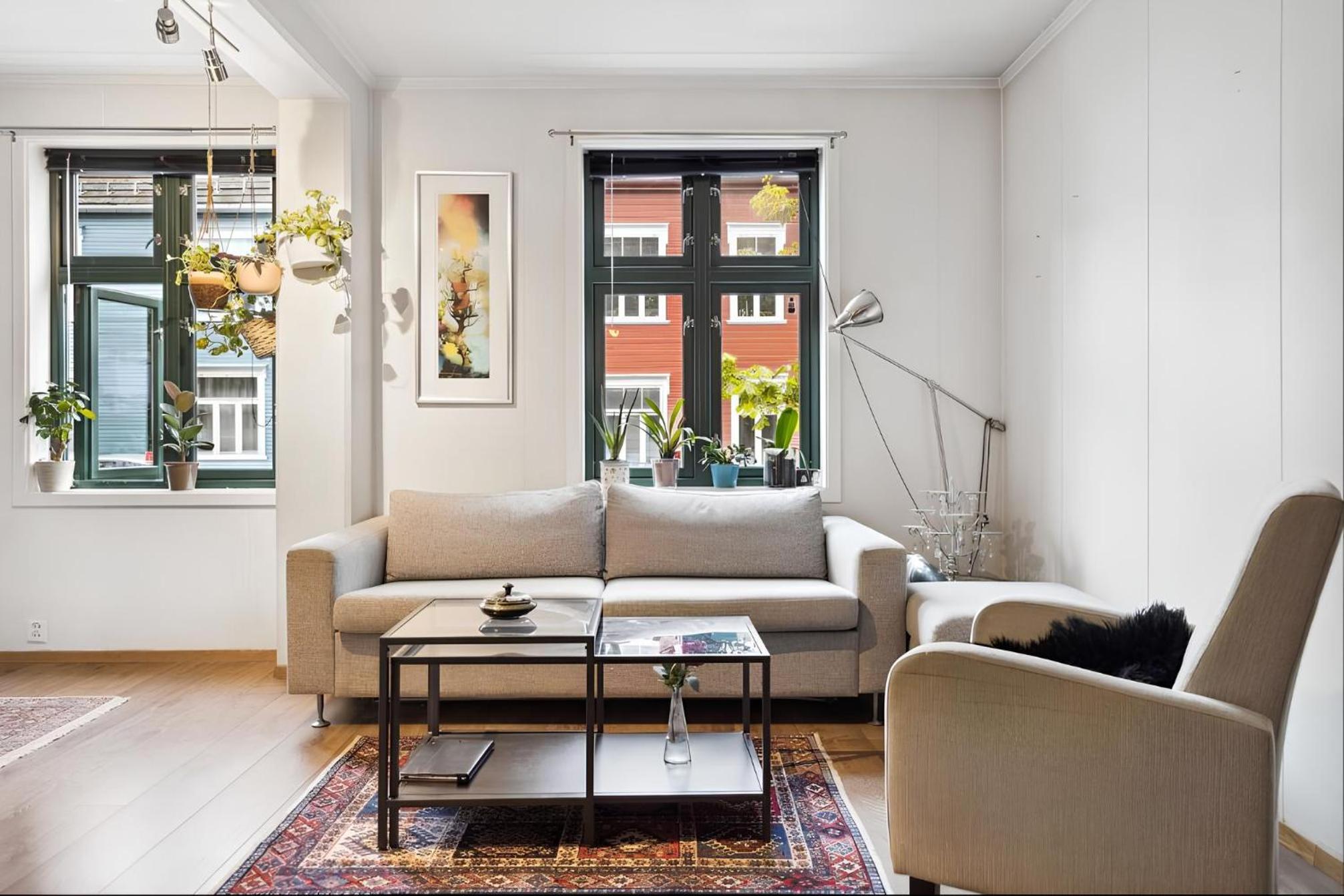 Stylish & Modern Apartment, in Centre, Free Parking spot ! view 4