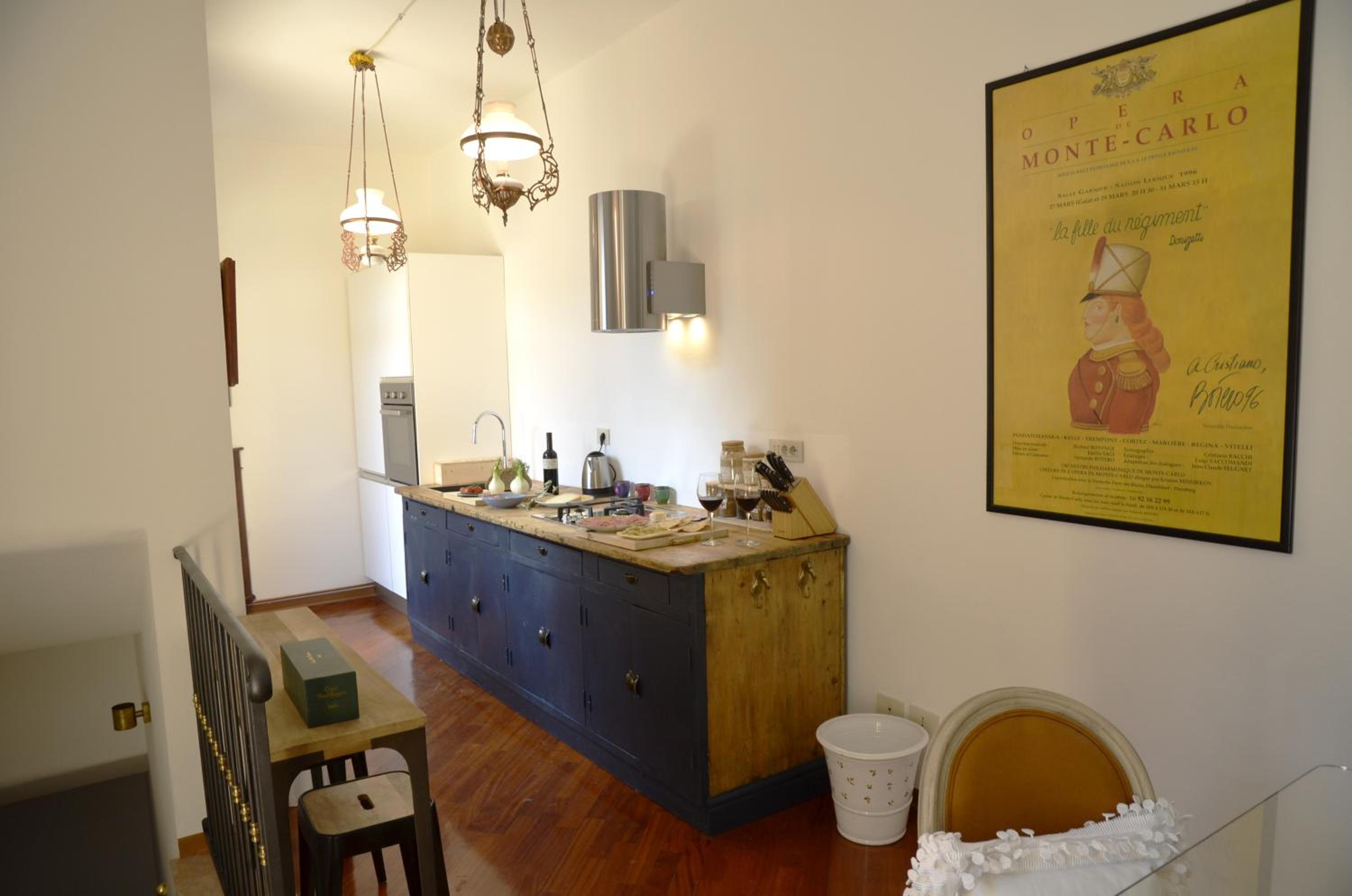 La piccola corte en Ravenna — kitchen