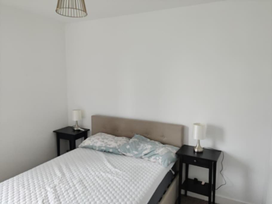 Amazing 2 Bedroom flat in E20