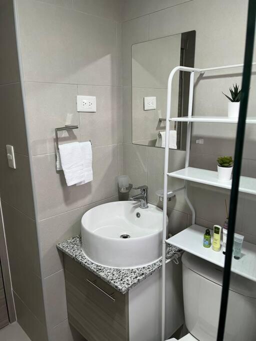 Hermoso mini penthouse en renta