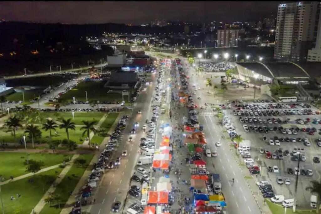 Apto com Ar cond Garagem Alphaville - Barueri