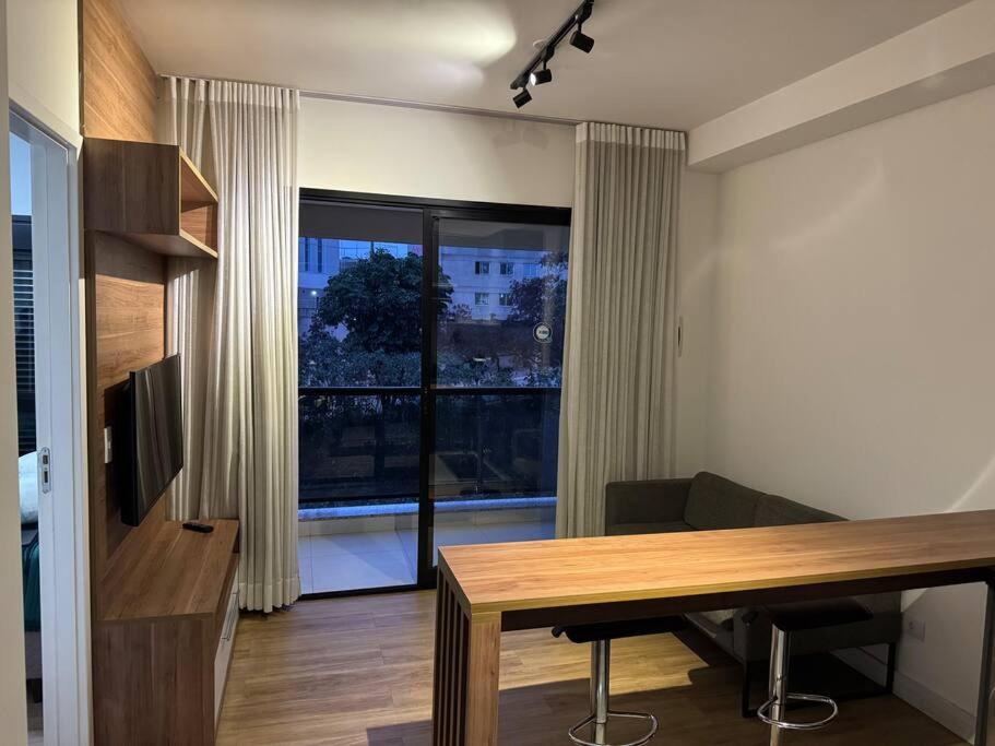 Apto com Ar cond Garagem Alphaville - Barueri