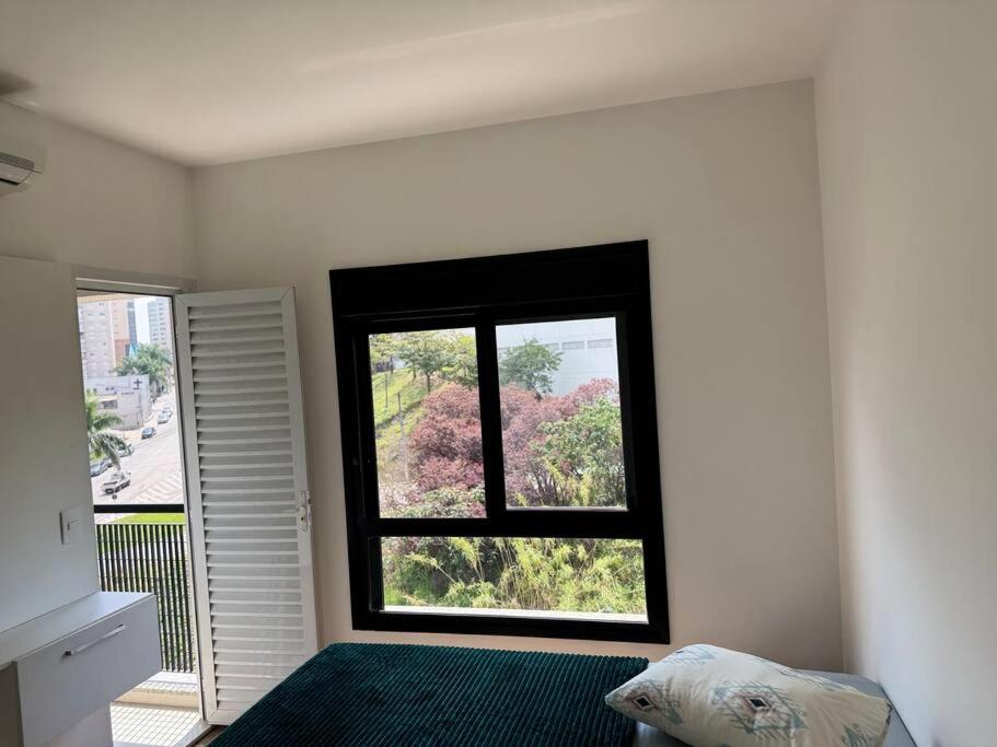 Apto com Ar cond Garagem Alphaville - Barueri