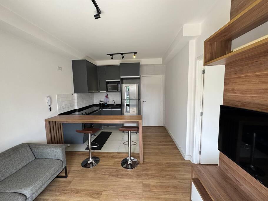 Apto com Ar cond Garagem Alphaville - Barueri