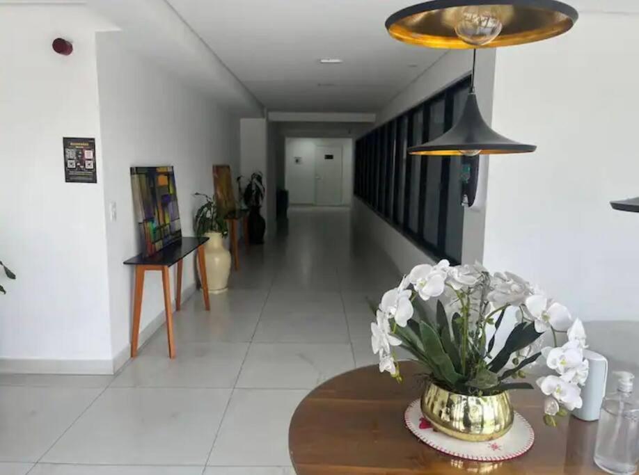 Apto com Ar cond Garagem Alphaville - Barueri