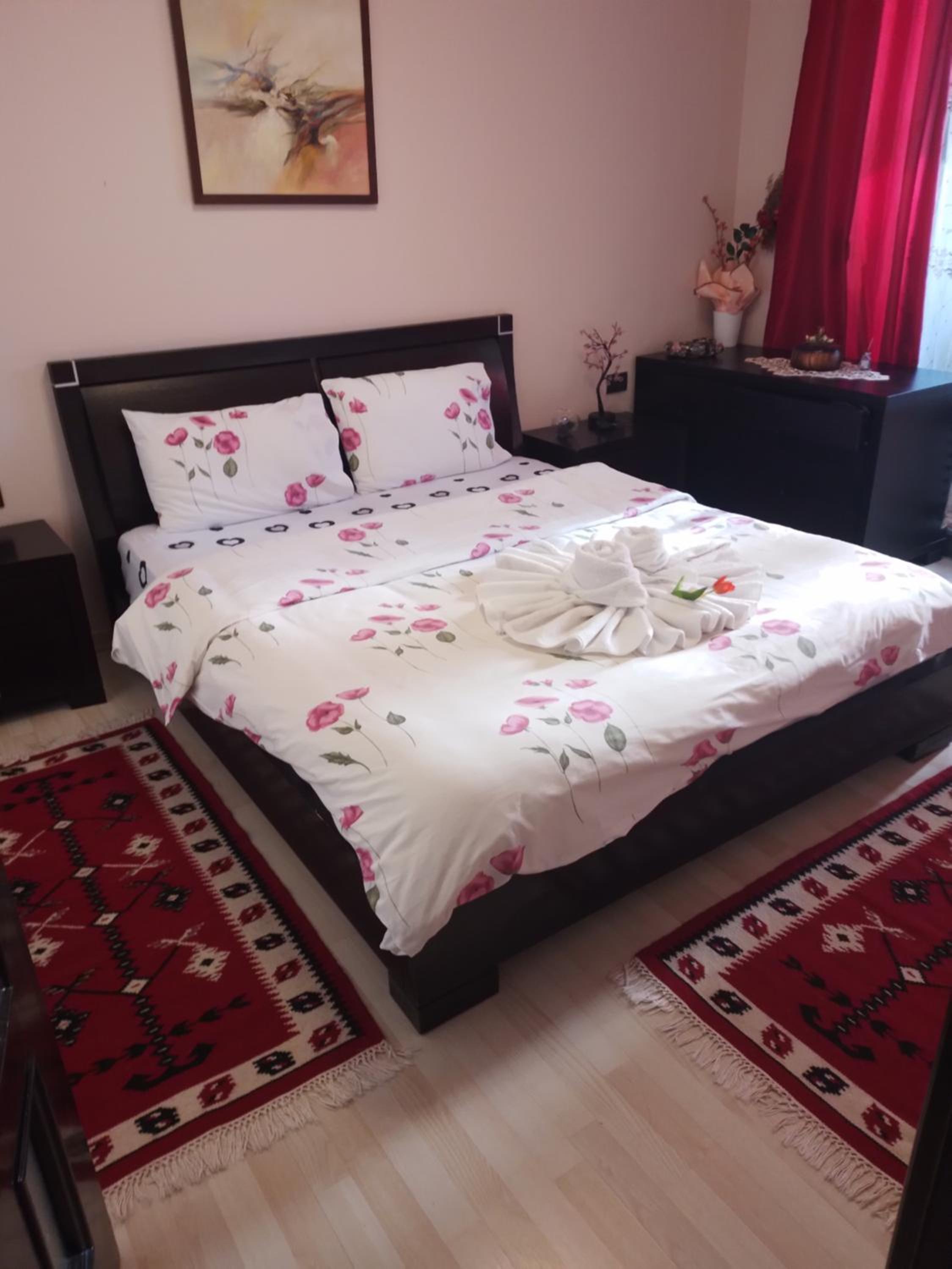 Bora Home Albania me vetshërbim 24 orë pranë Liqenit photo 4