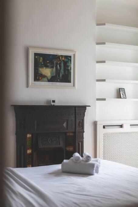 Bright & Airy Lux 3Bed Home in Fulham with Patio