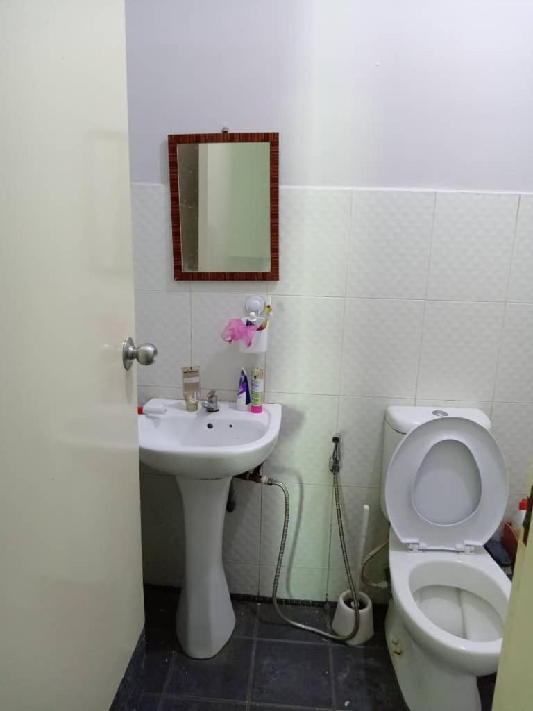 Inap Damai UUC Homestay photo 4