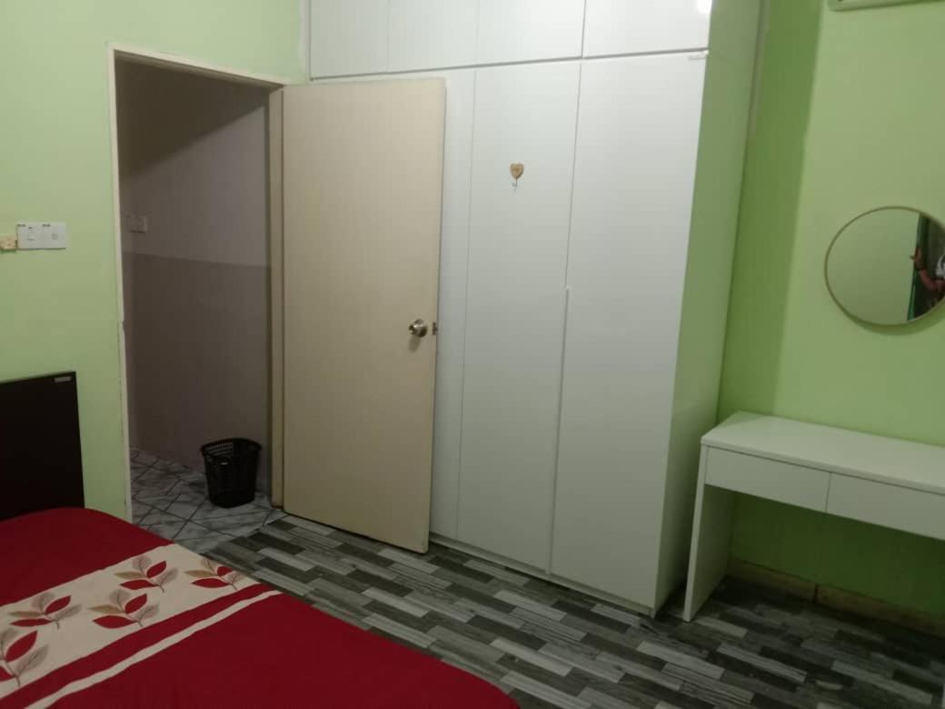 Inap Damai UUC Homestay photo 2