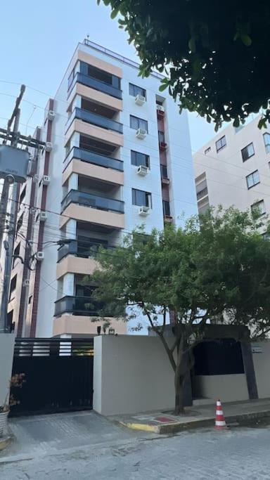 Apartamento com 3 quartos 50 metros da praia de ponta de campina