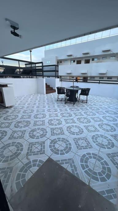 Apartamento com 3 quartos 50 metros da praia de ponta de campina