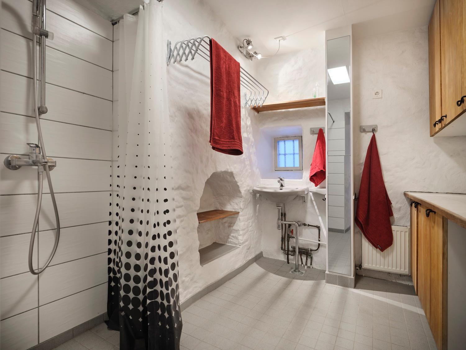 Historic Apartment with Private Garden in Old Town