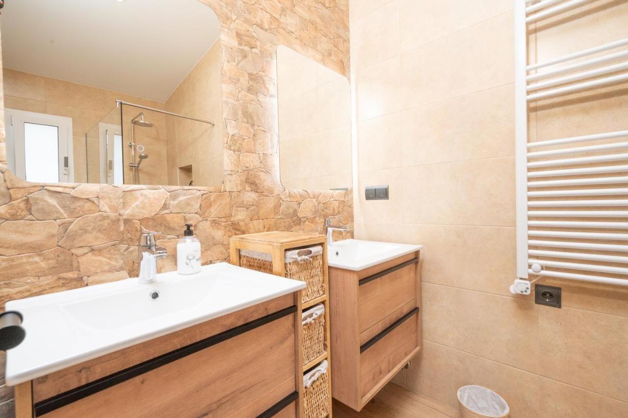 Leng Vacation Home