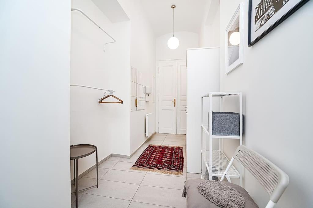 Bright and designed Apartment in the Center