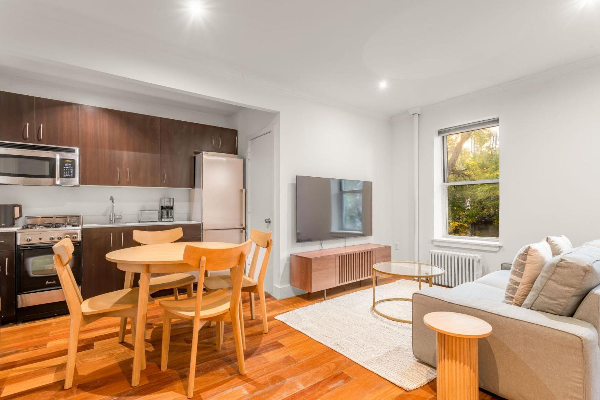 East Village Escape with 3BD 2BA near Tompkins Square Park