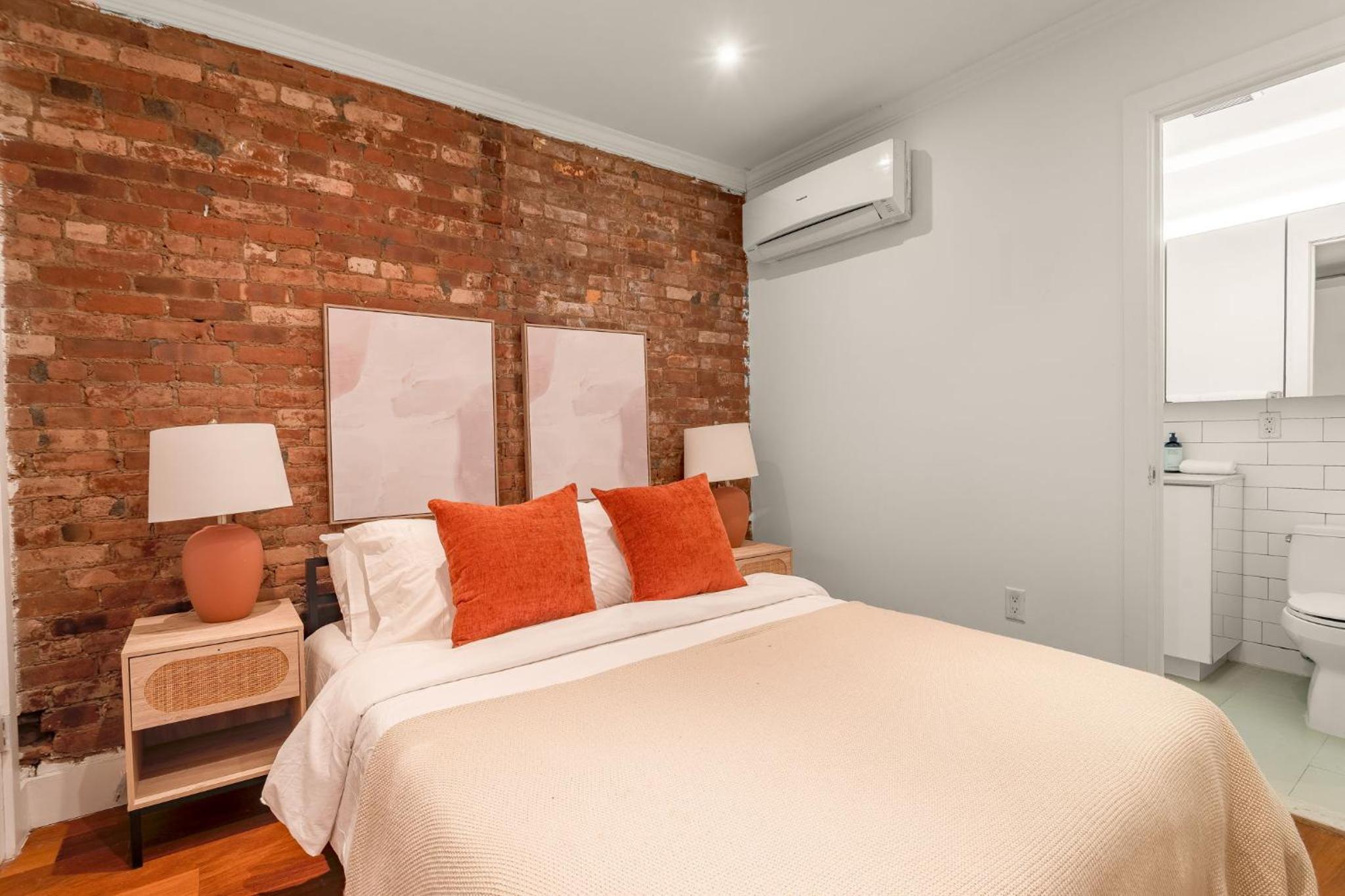 East Village Escape with 3BD 2BA near Tompkins Square Park