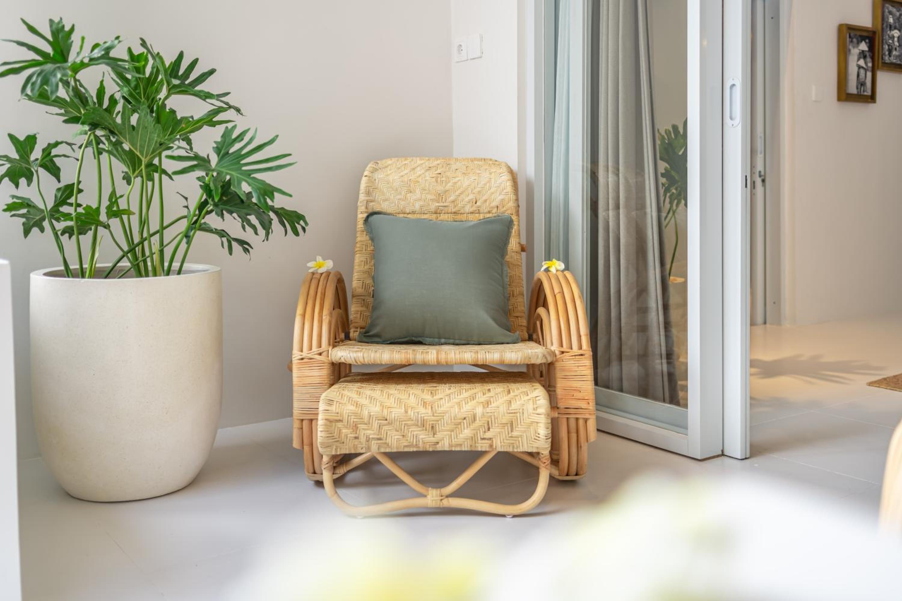 The Hepburn Seminyak ADULTS ONLY Chic Boutique Room with Pool 900m Walk to Beach