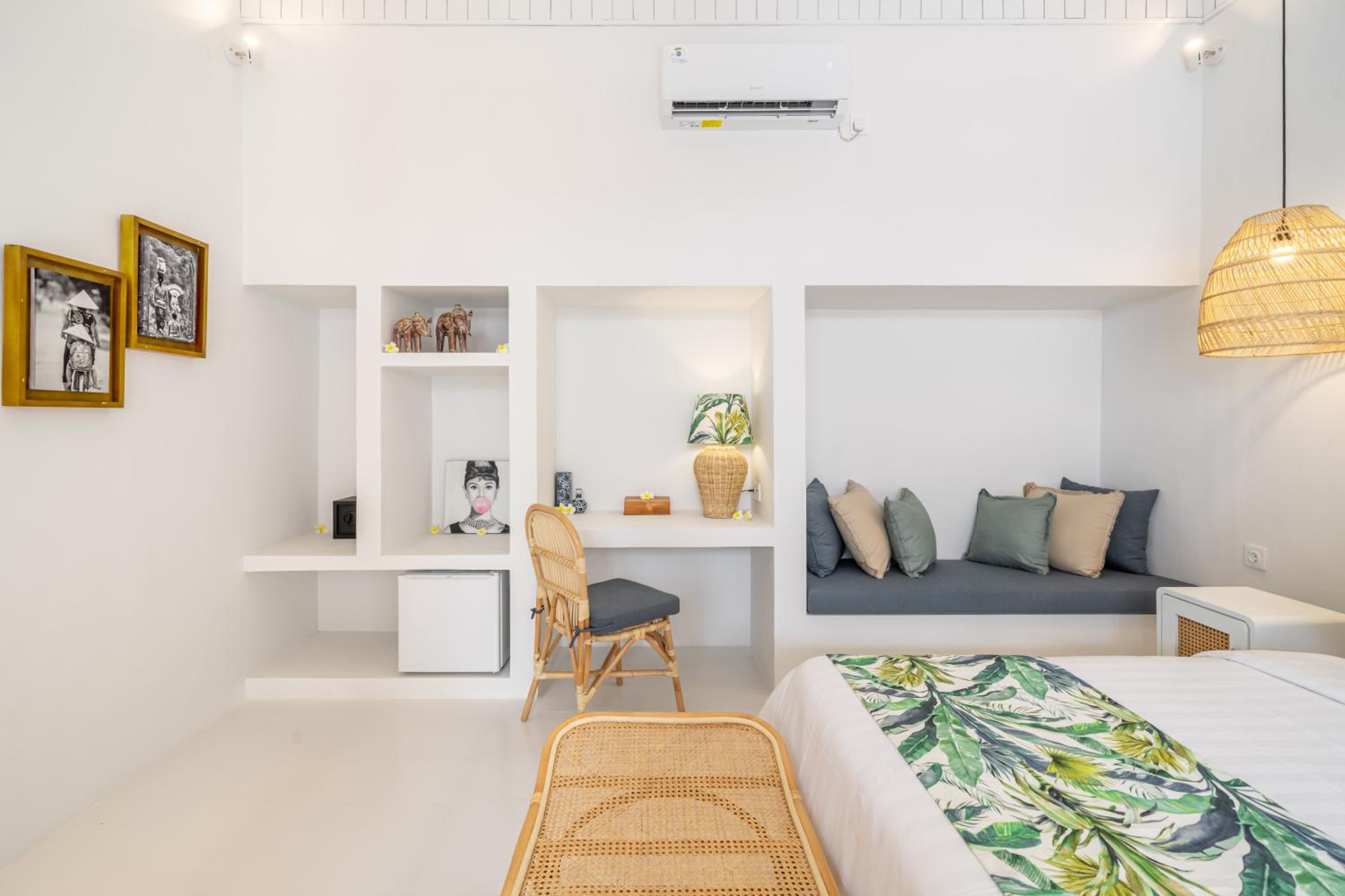 The Hepburn Seminyak ADULTS ONLY Chic Boutique Room with Pool 900m Walk to Beach