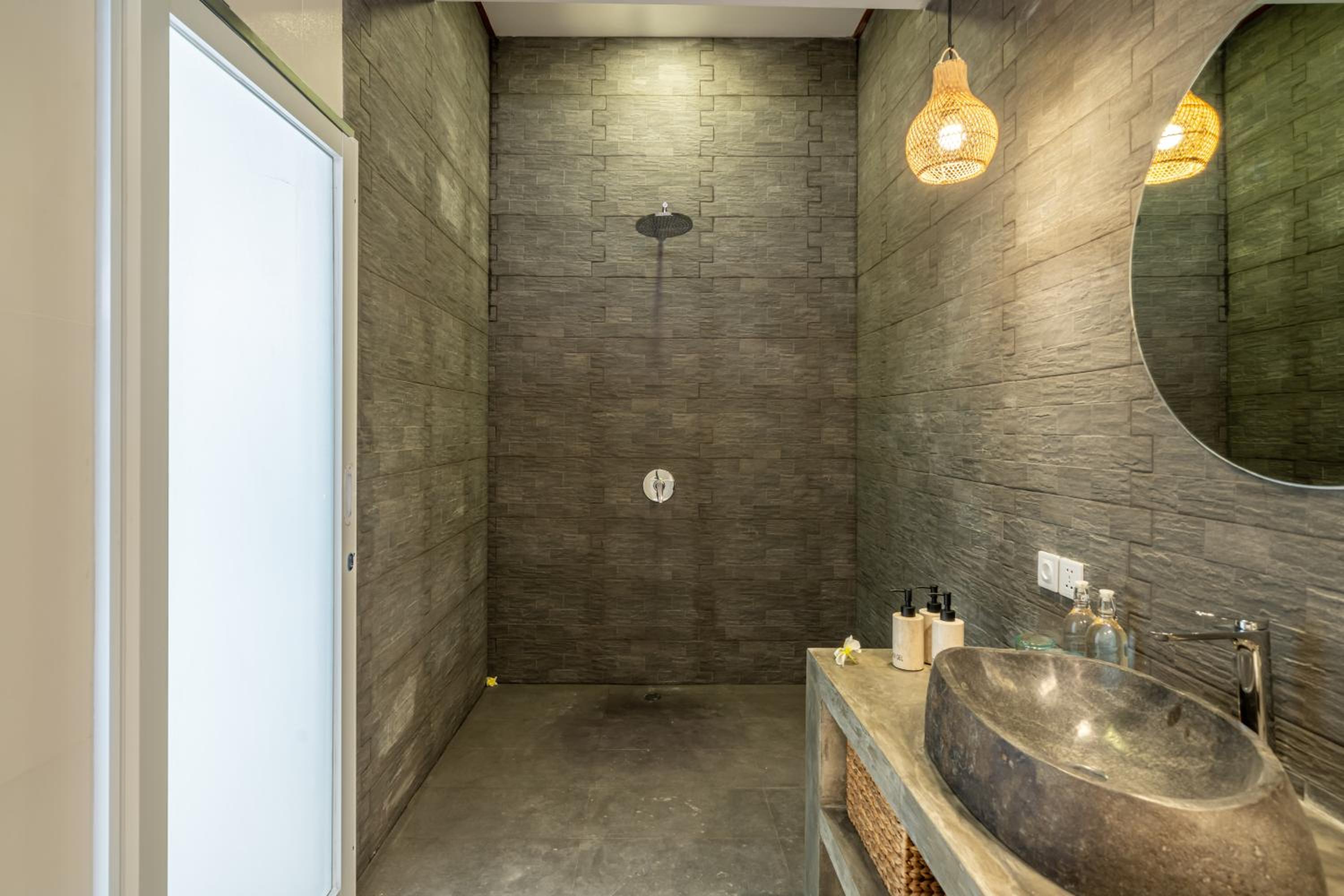The Hepburn Seminyak ADULTS ONLY Chic Boutique Room with Pool 900m Walk to Beach