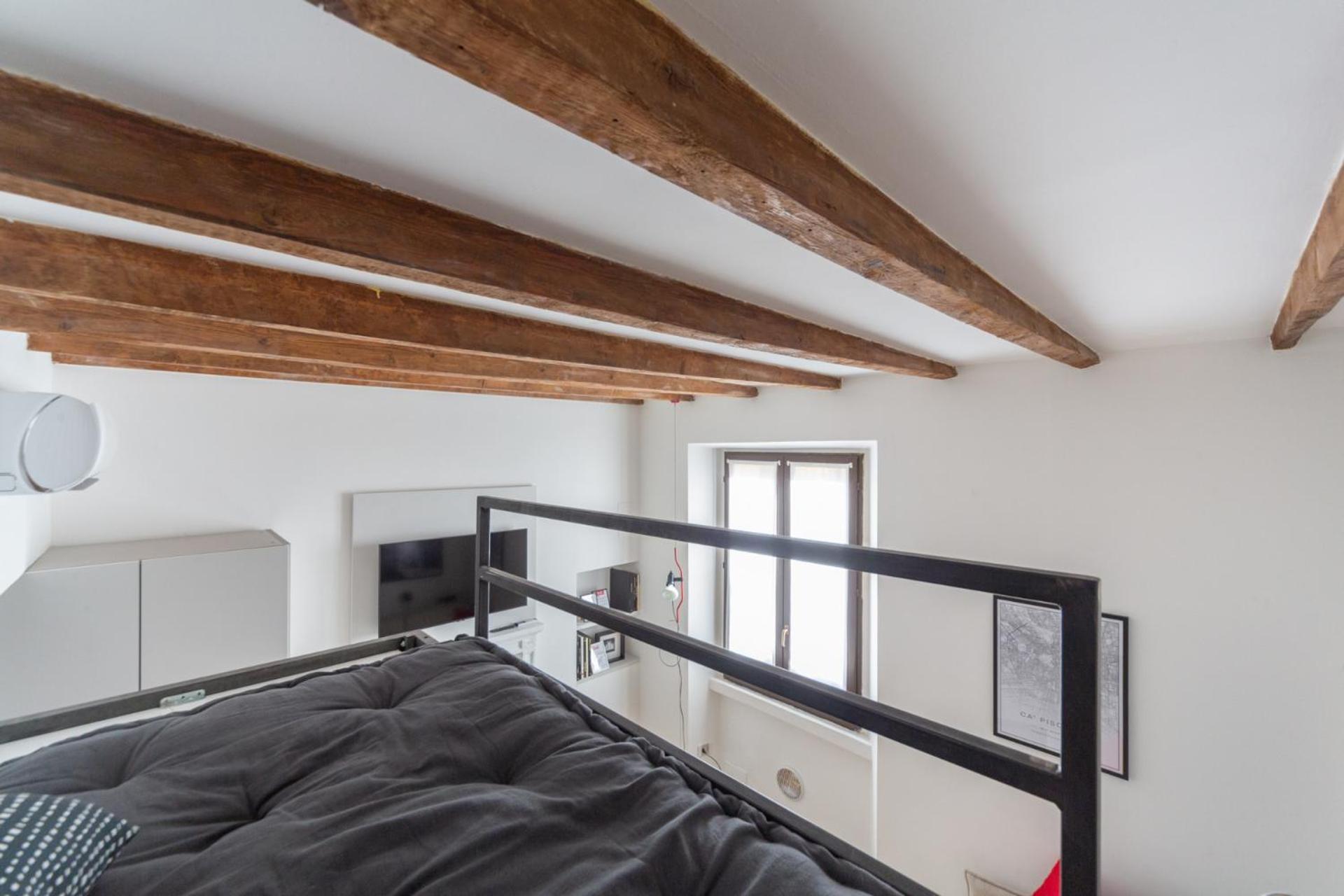 Stylish Studio Loft in Porta Romana