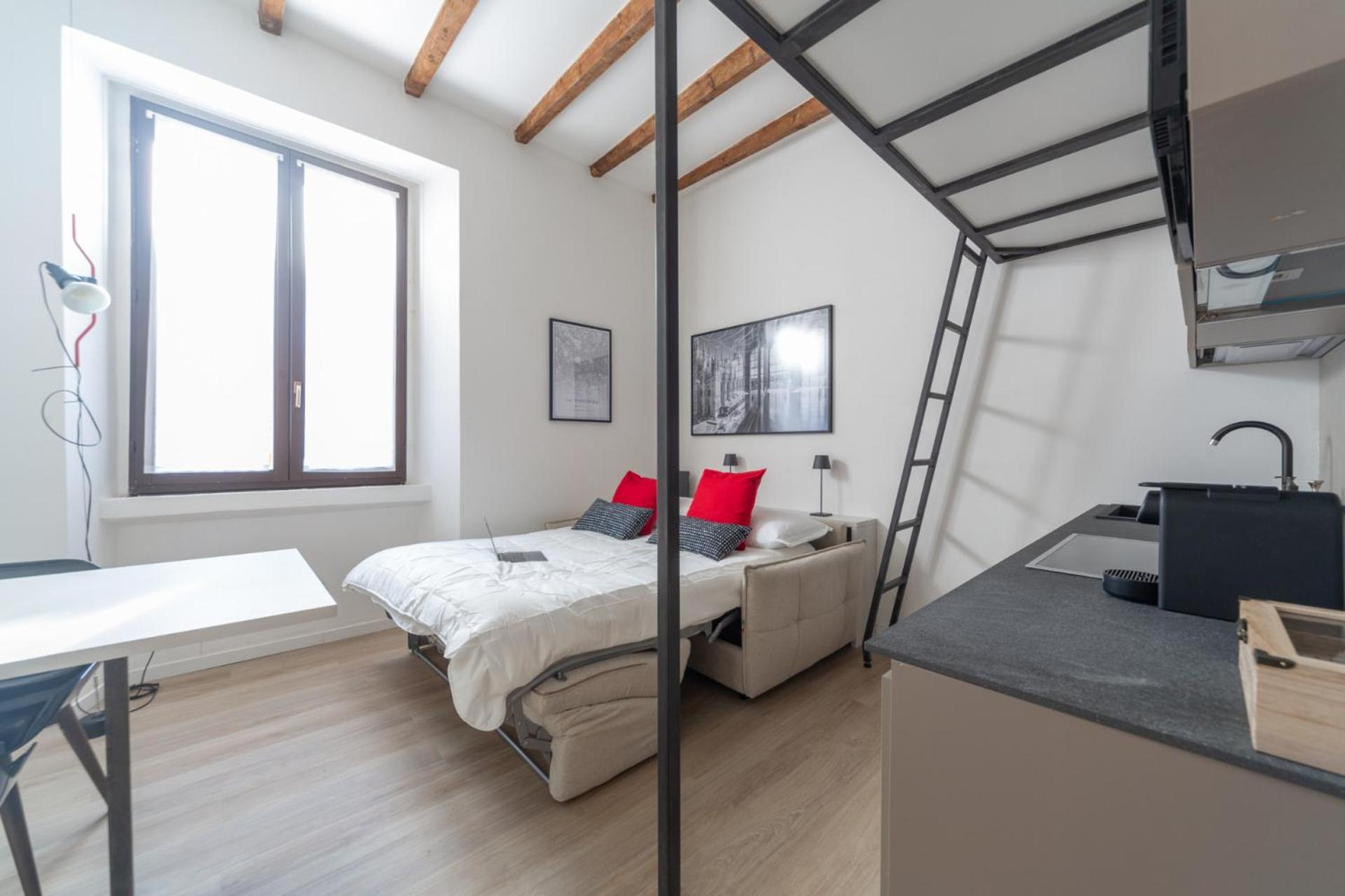 Stylish Studio Loft in Porta Romana