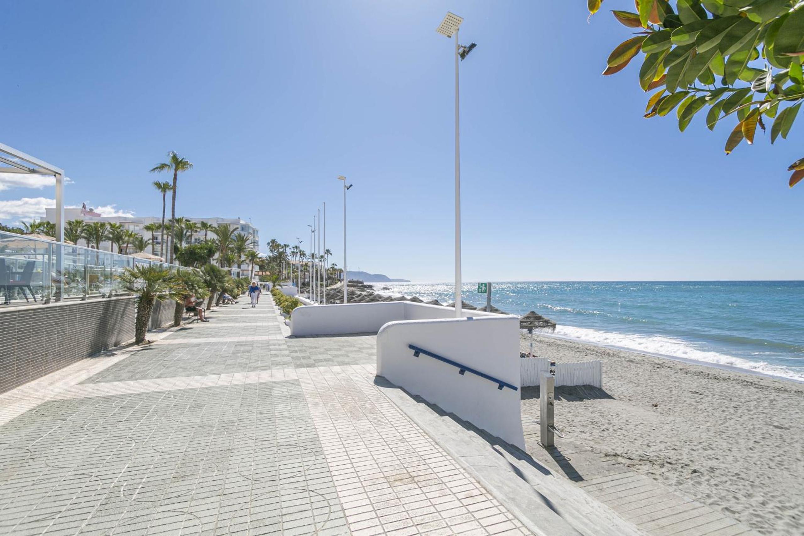 Canovas Nerja - Toboso Torrecilla Beach