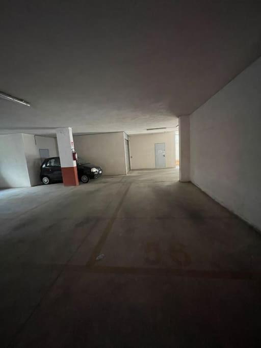 Attico vicino all Aeroporto con Parcheggio privato e 2 Bagni