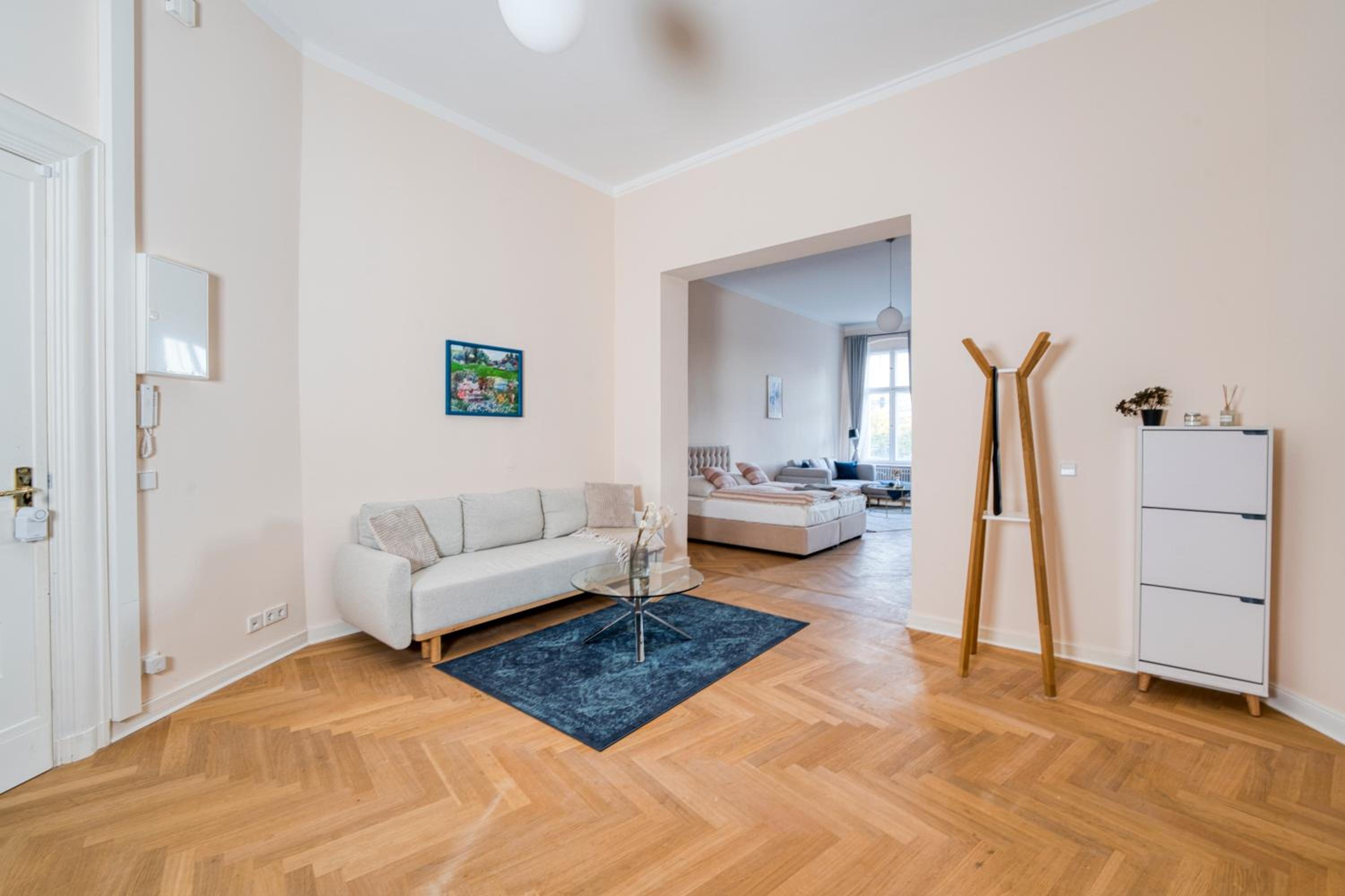 Jomi Stays - Privates Apartment beim Ku'damm
