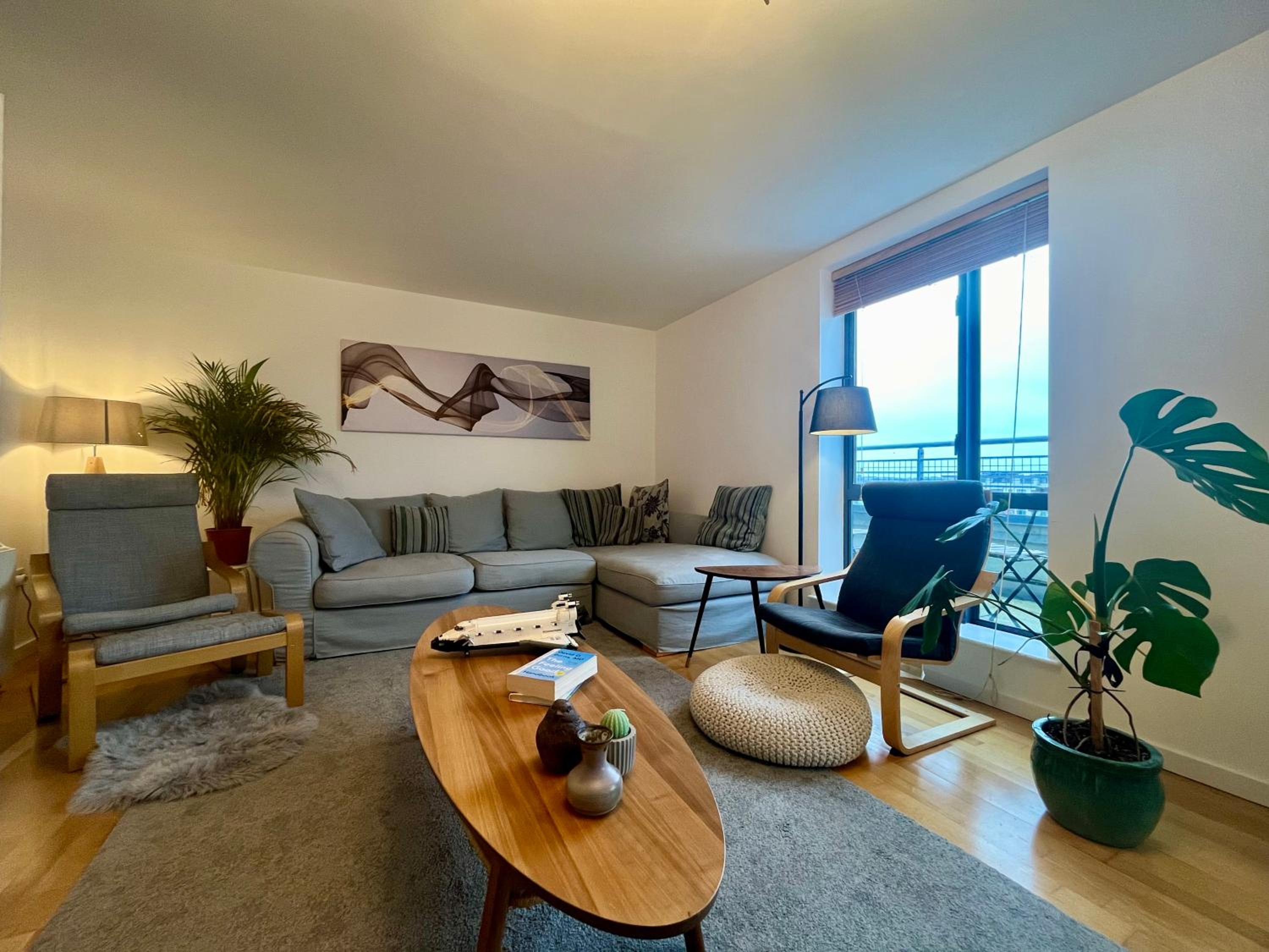 Entire Home in Exclusive Dublin Neighborhood - Comfortably Sleeps Up to 6 Guest