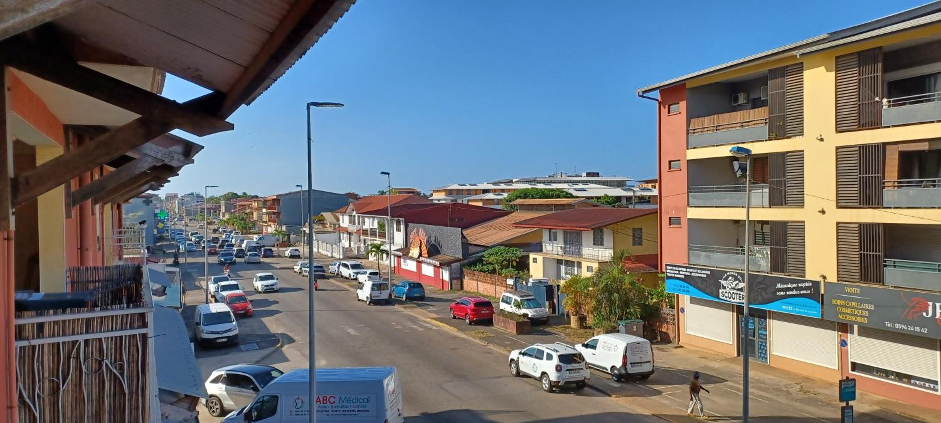 NANA- Appartement B23-Cuisine équipée- WIFI- CLIM-Terrasse view 5