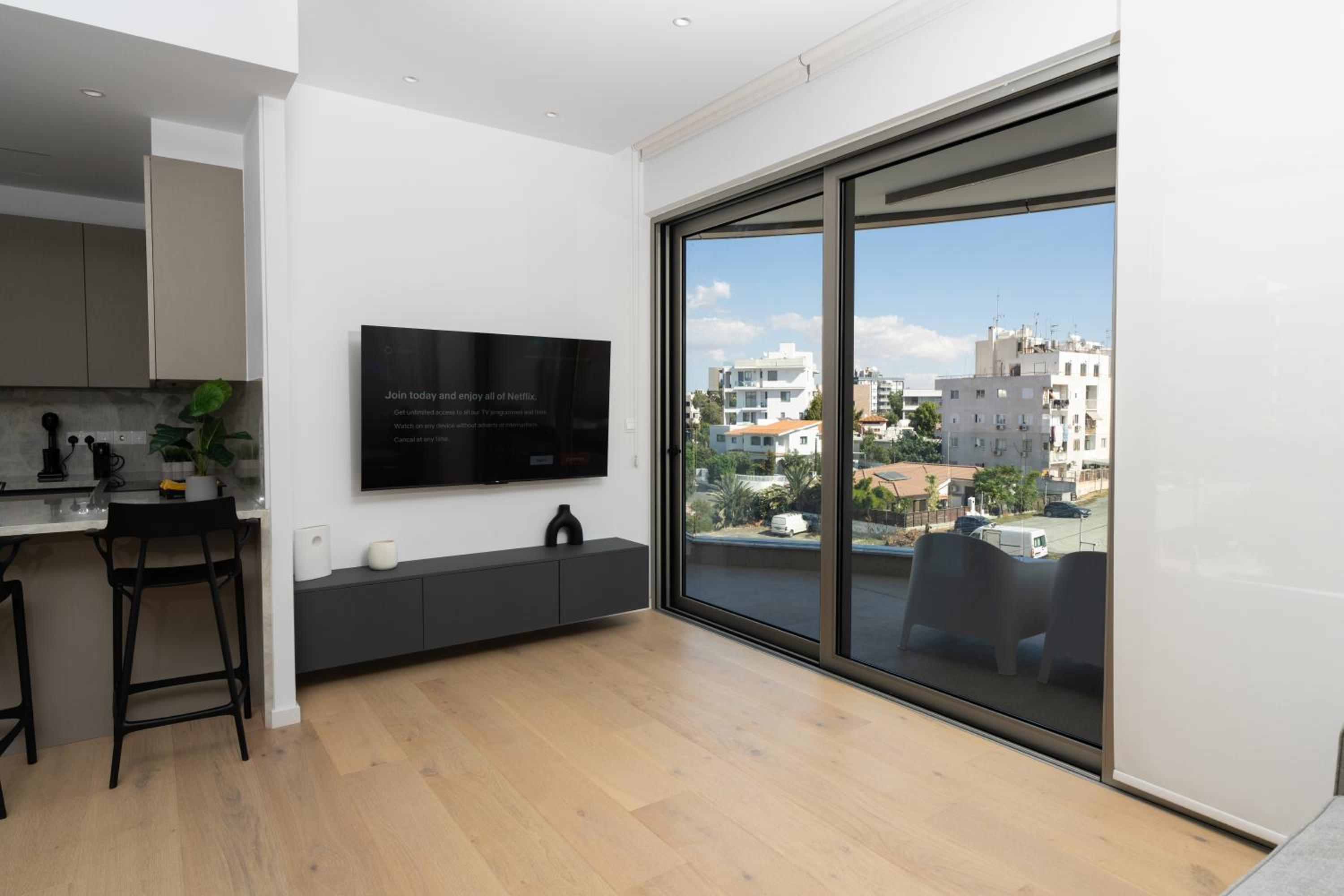 WealthyStays Parkside Residence