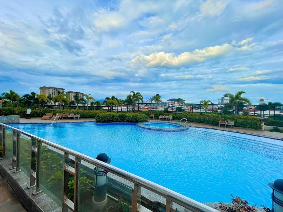 CirculoVerde Pool Netflix Pet Friendly FreeParking