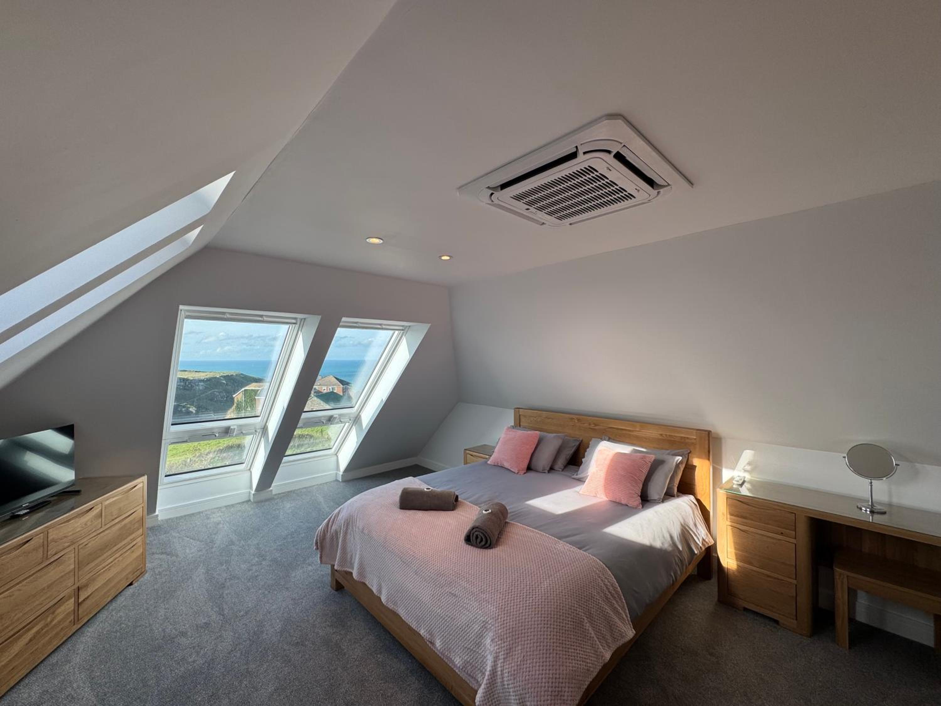 Excalibur 3 Bed sleeps 7 view 3