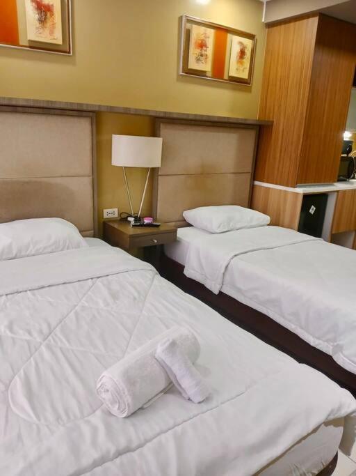 9th floor Studio deluxe cozy staycation Antel Spa Residences view 5