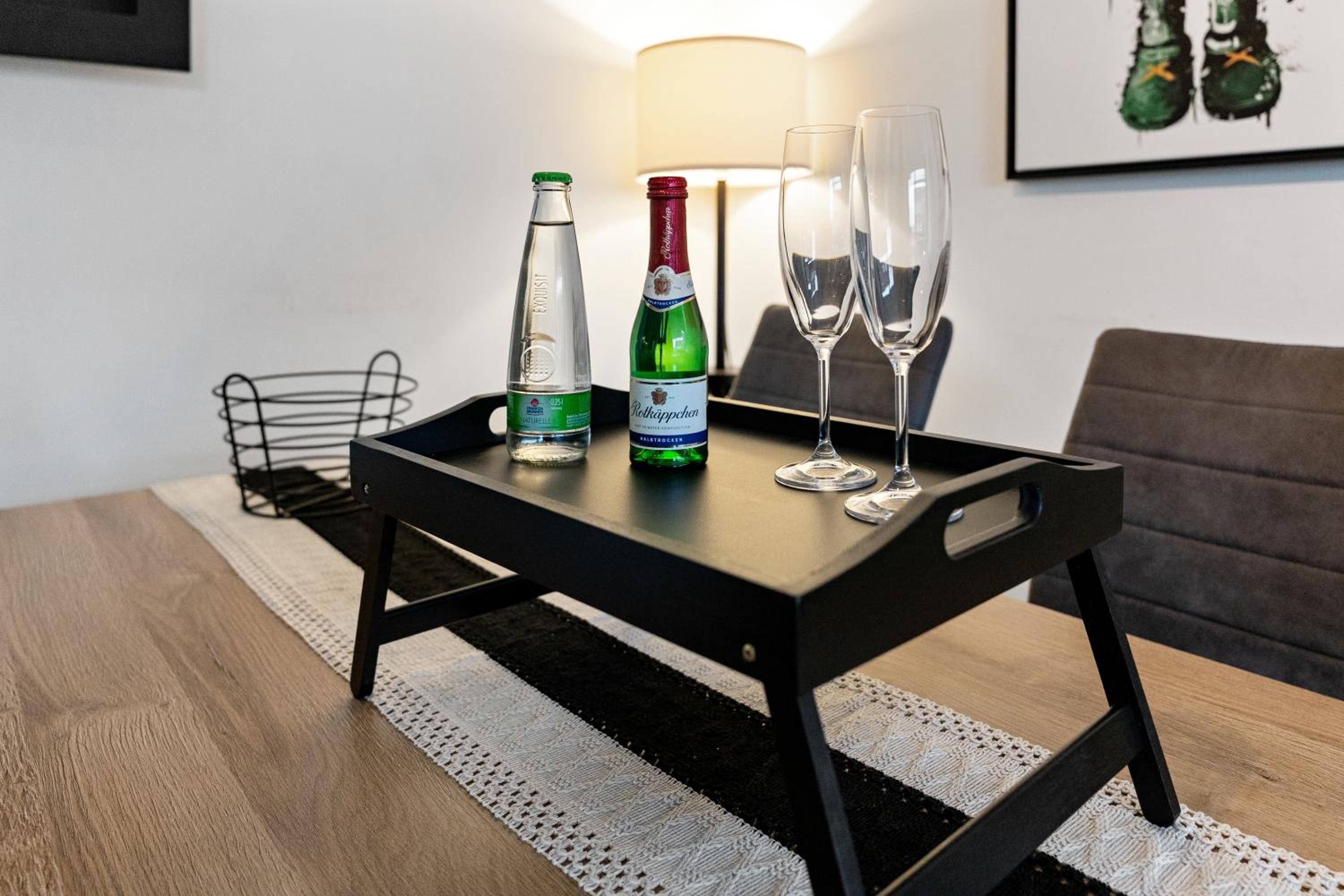 Modern Style Business Suite - Office - Kitchen - Balcony